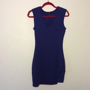 Sexy Body Fit Dress w/ Leg Slit